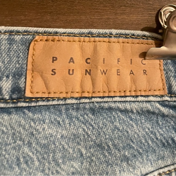 Pacsun distressed stretch dad jeans size 24 - Picture 4 of 8